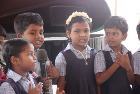 Chant d'accueil des enfants