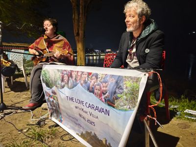 J06-08 Rencontres au bord du lac