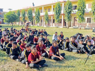 J13-10 Arrivée à l'école secondaire Kumarvarthi