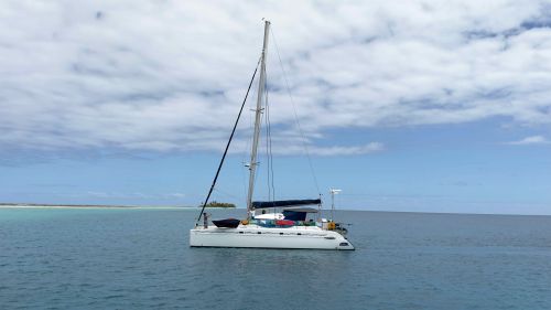 J02-5-Catamaran