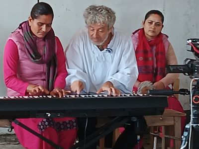 J08-06 Les adultes sont aussi invités